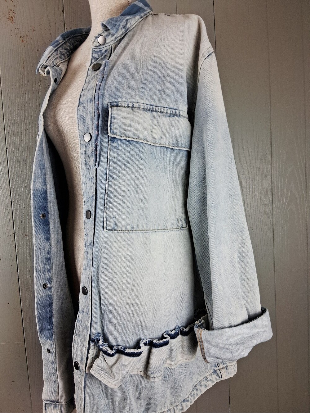 Upcycled Denim Jacket Chore Coat OOAK Large Quilt Applique Cottage Farmhouse - Picture 4 of 15
